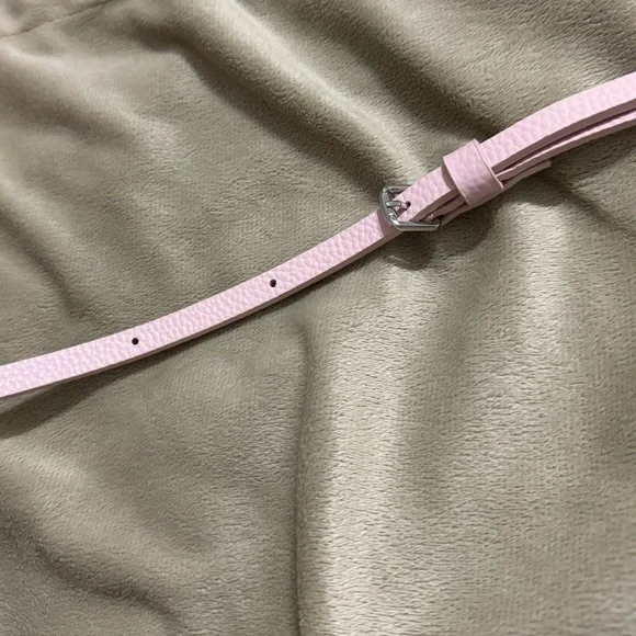 COPY - BANDOLIER-EMMA FOR IPHONE 11 PRO MAX. LIKE NEW. - Picture 3 of 5